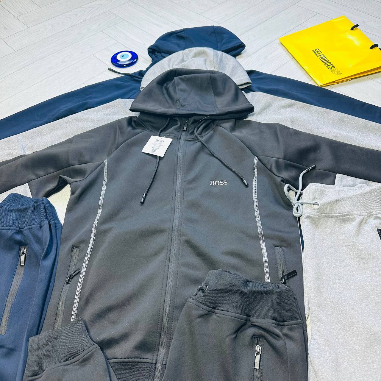 GOOD QUALITY BOSS TRACK SUIT to1706