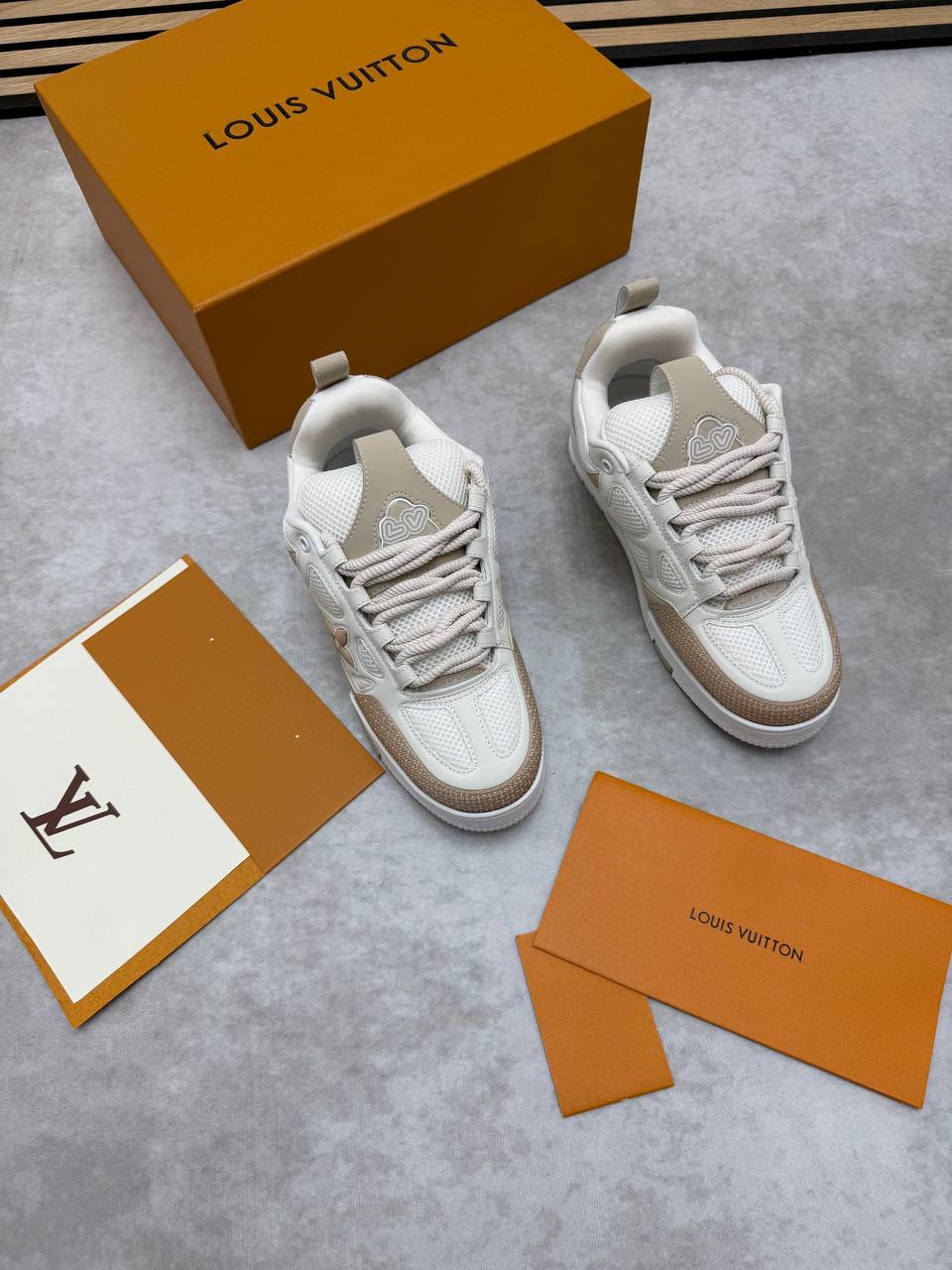 SUPER CLON LOUI VUITTO LV SKATE COME WITH BOX ETC am1706