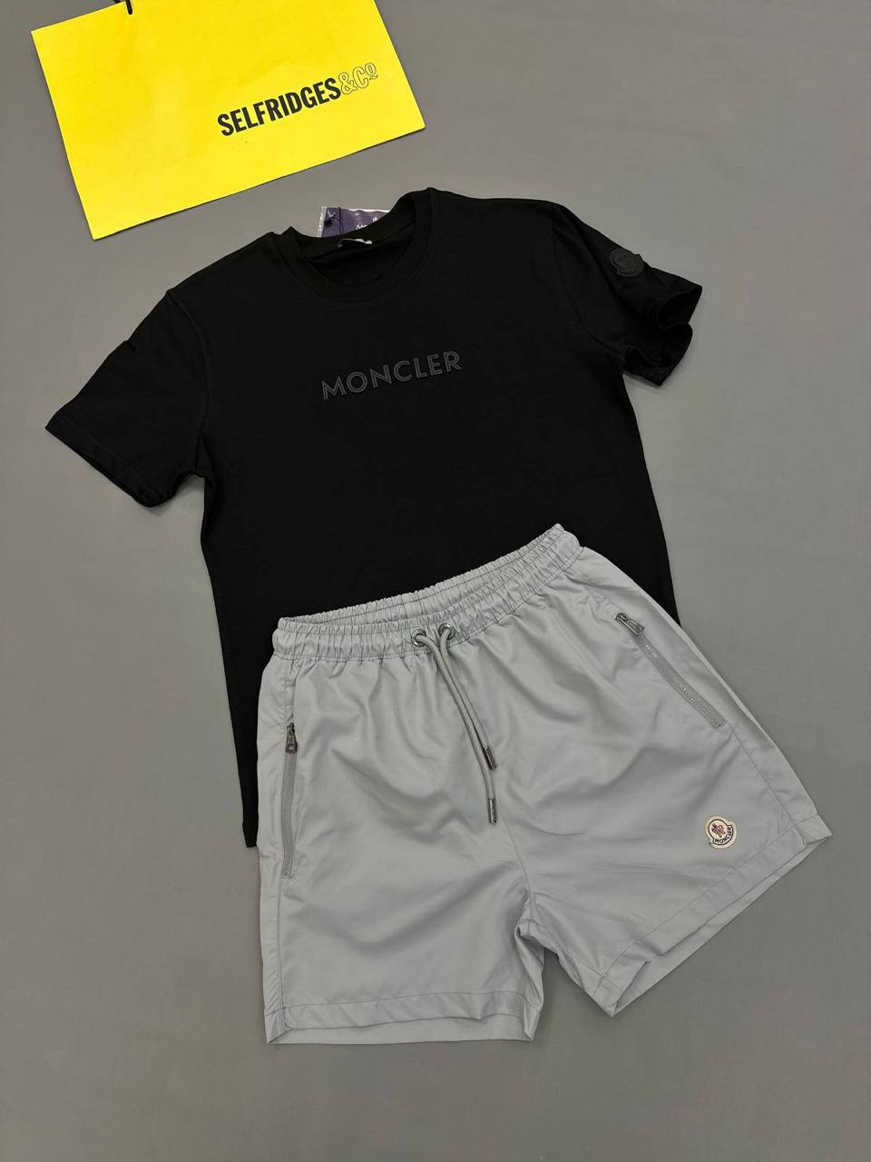 Quality Moncle T-shirts & Shorts 🩳 to1906