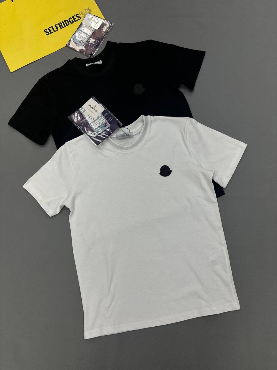 Quality Moncle T-shirts & Shorts 🩳 to1906