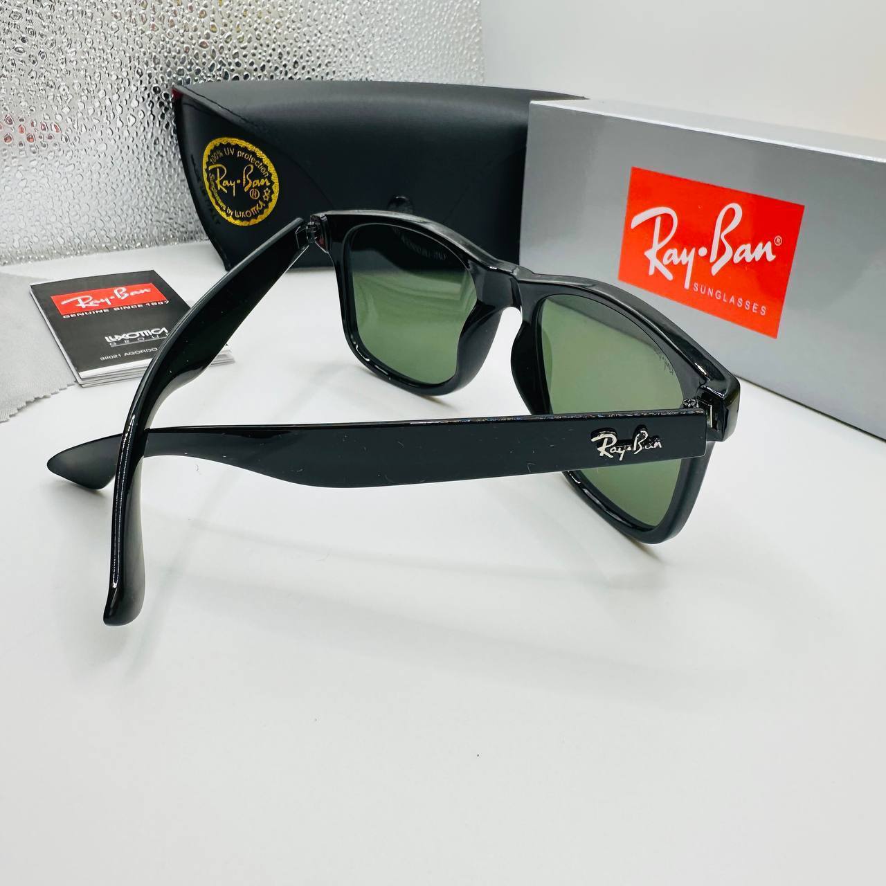RA BAN Sunglasses with Box and paperwork to2006