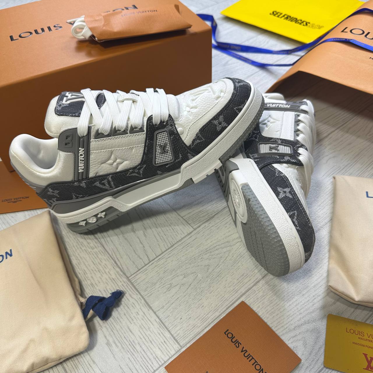 SUPERCLO QUALITY LVe SHOES to3108