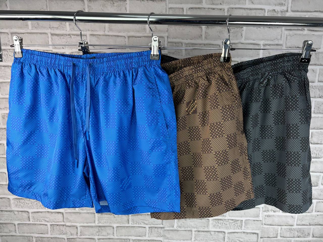 LV T-shirts or shorts aj3005
