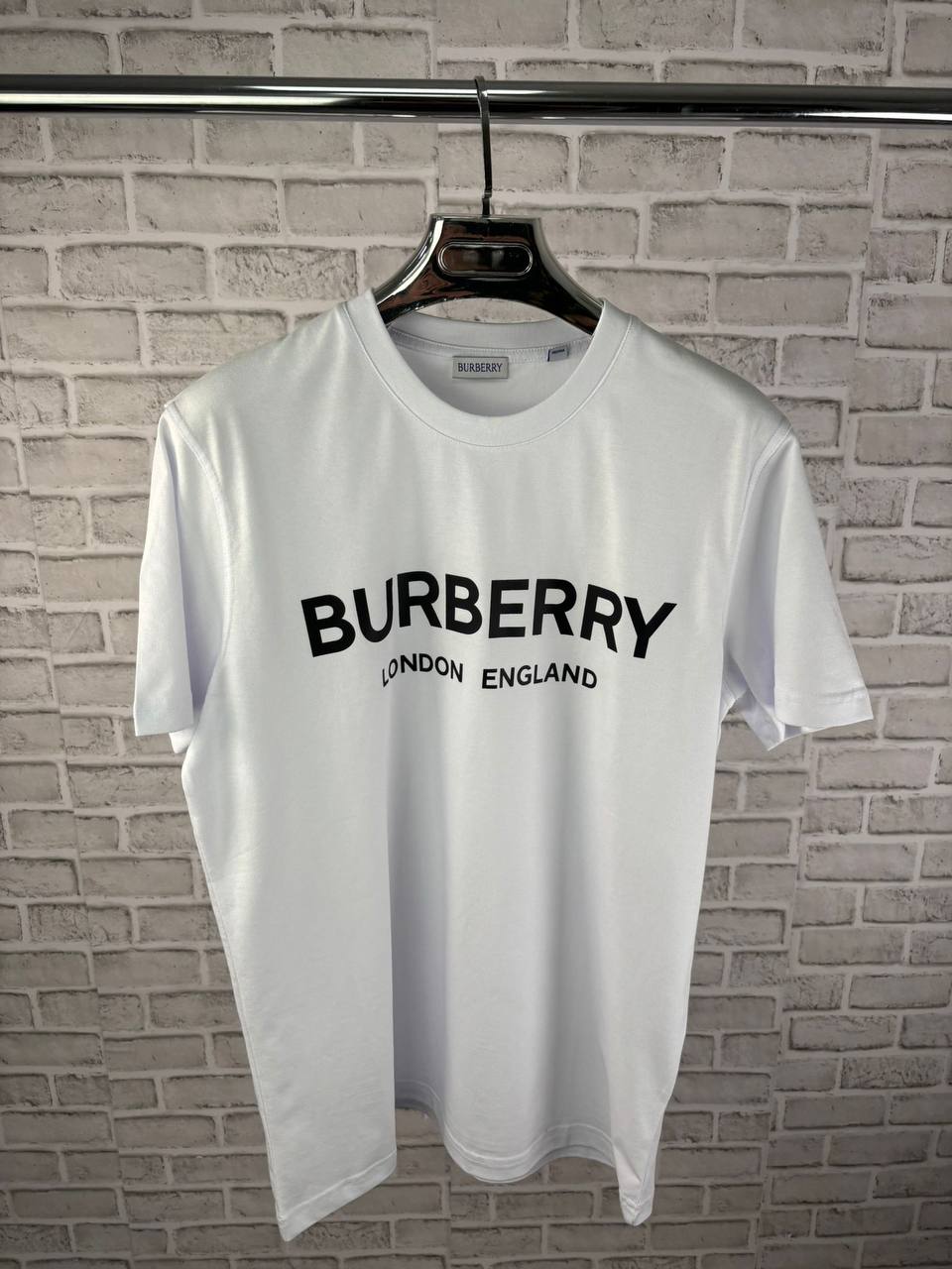 Burber T-shirts or Shorts aj3105