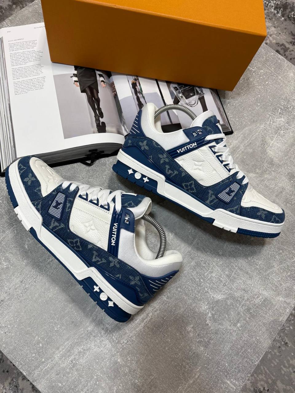 LVe Trainers aj1809