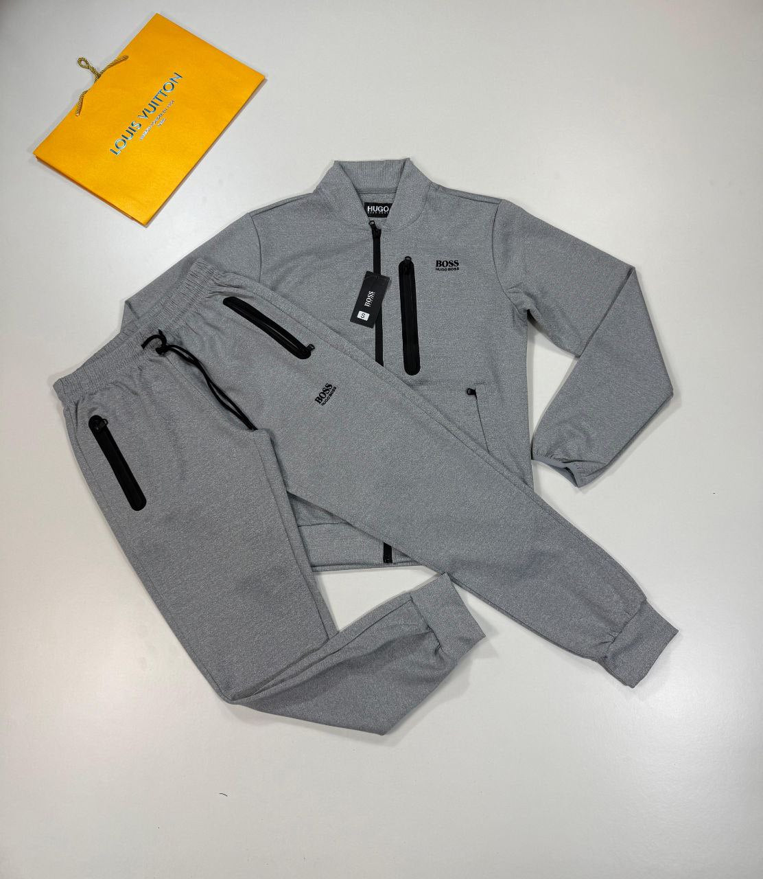 Mens tracksuit X New in stock X HIGH QUALTY su2909