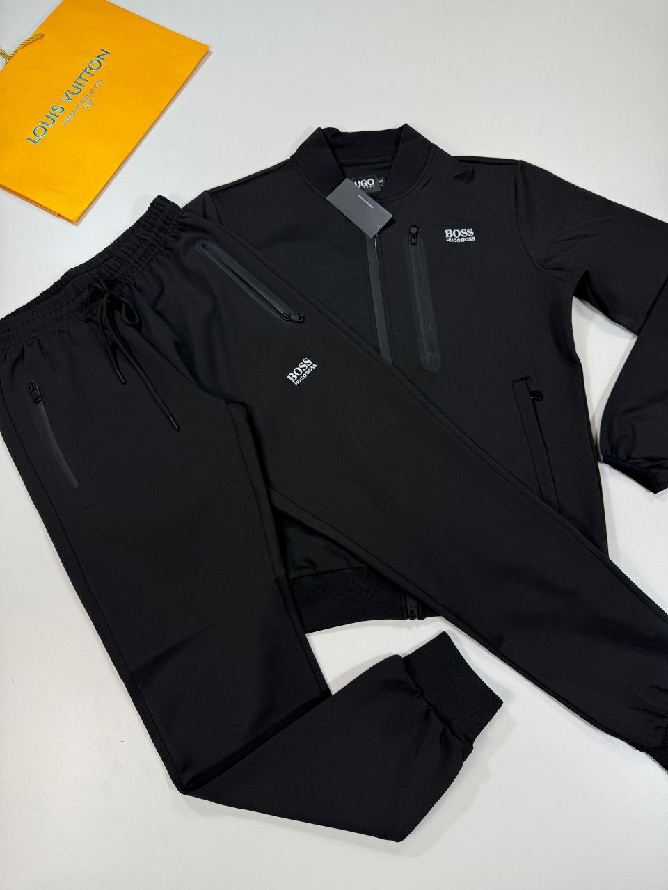 Mens tracksuit X New in stock X HIGH QUALTY su2909