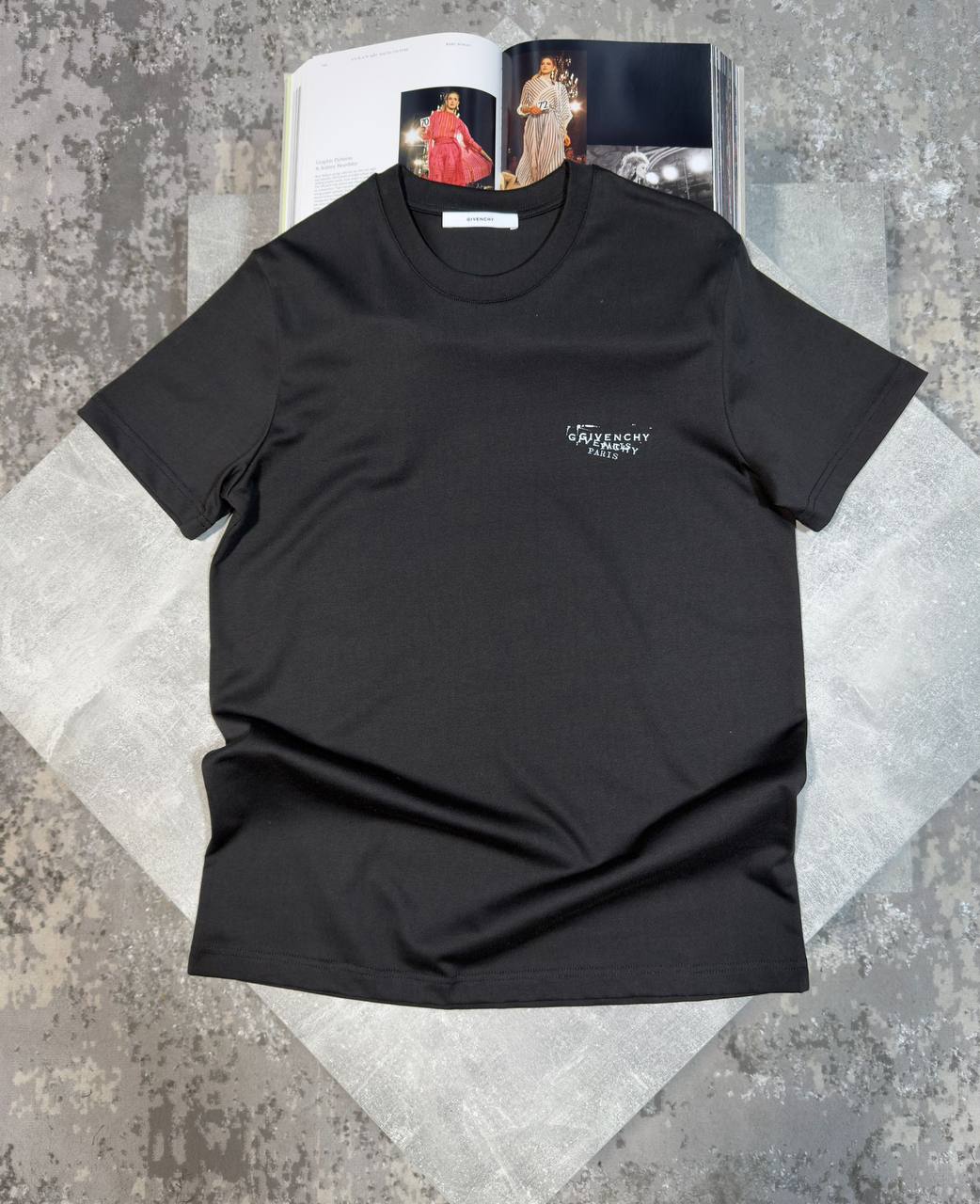 Givench Tshirt aj1104