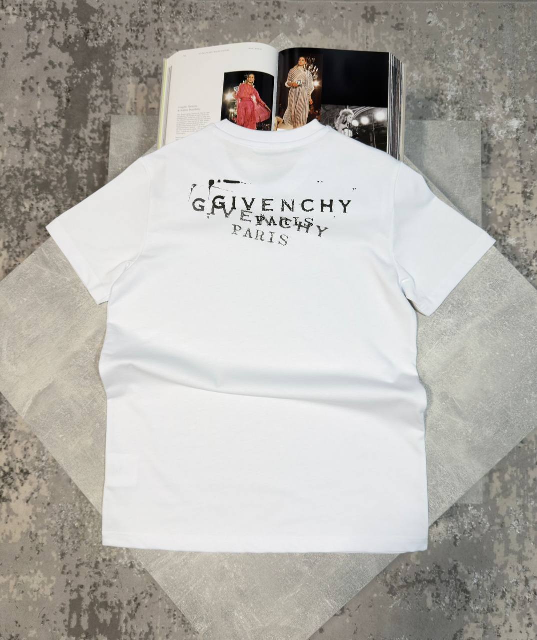 Givench Tshirt aj1104