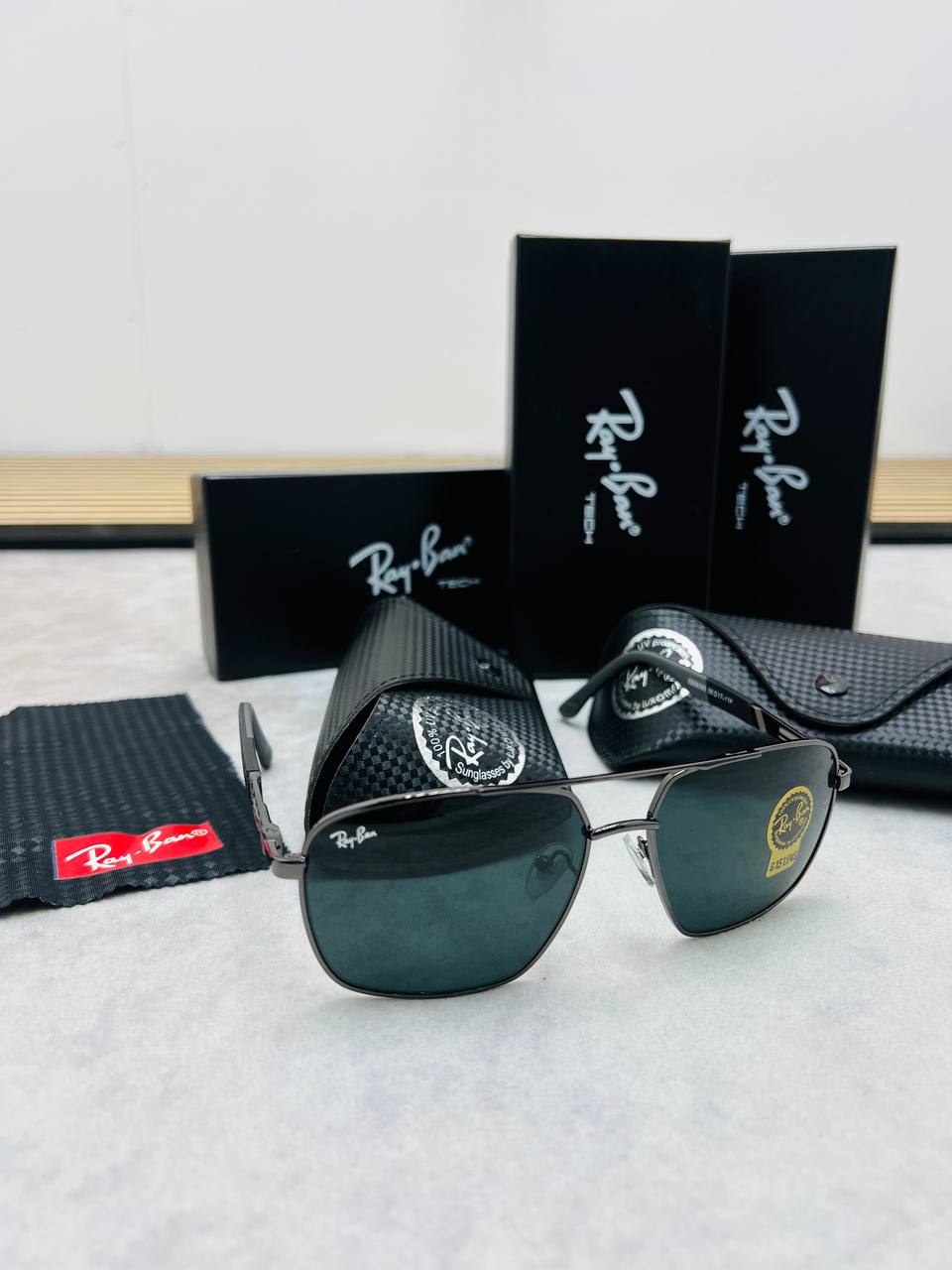 SUPER CLON RA-BAN SUNGLASSES COME WITH BOX ETC am1104