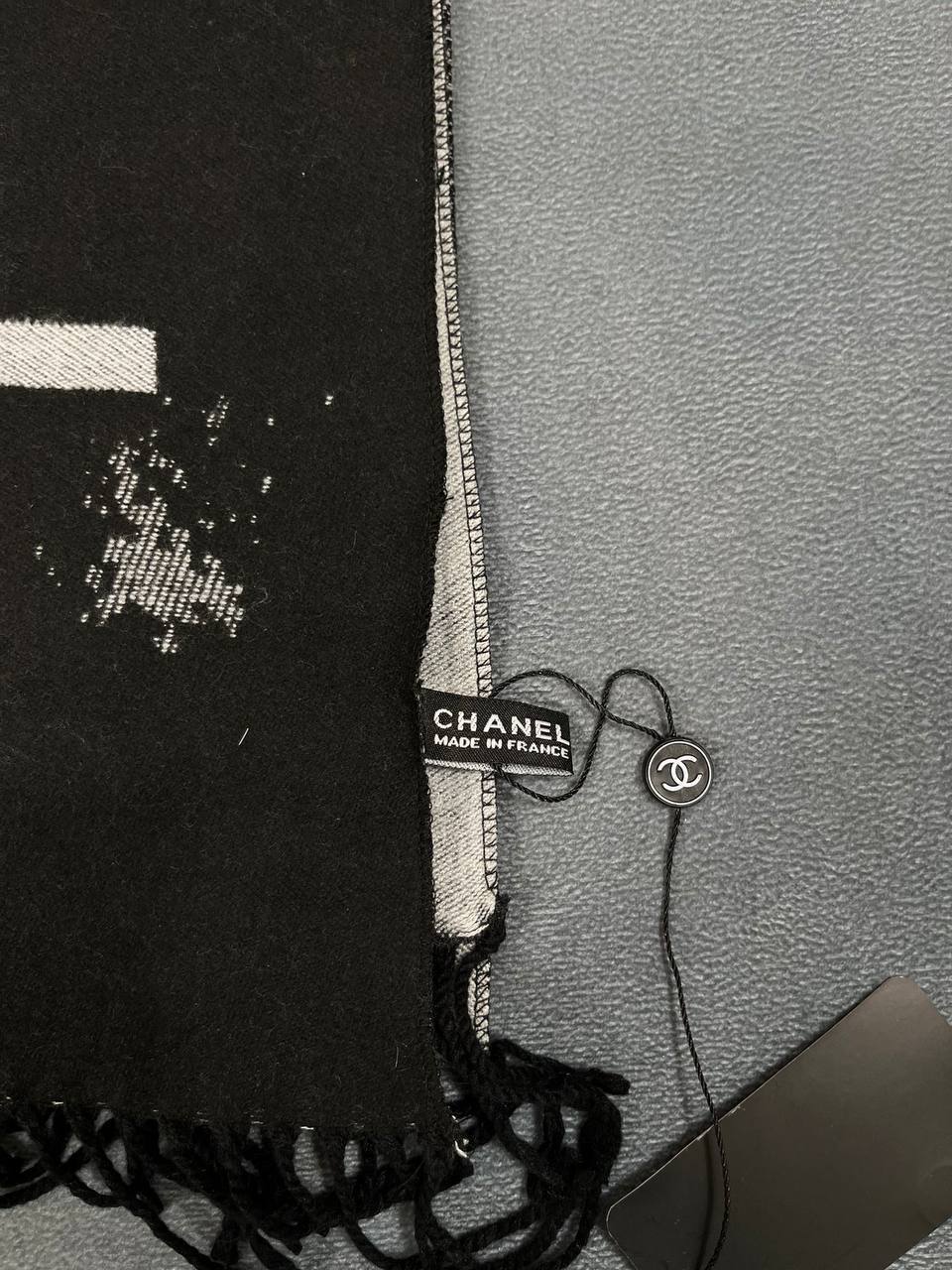 CHANE SCARF COME WITH BOX ETC am2909