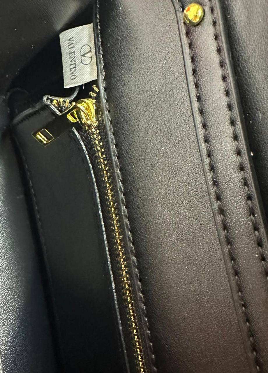 VALENTIN Valentin Garavan Loc Small Shoulder Bag In Calfski quality am1304