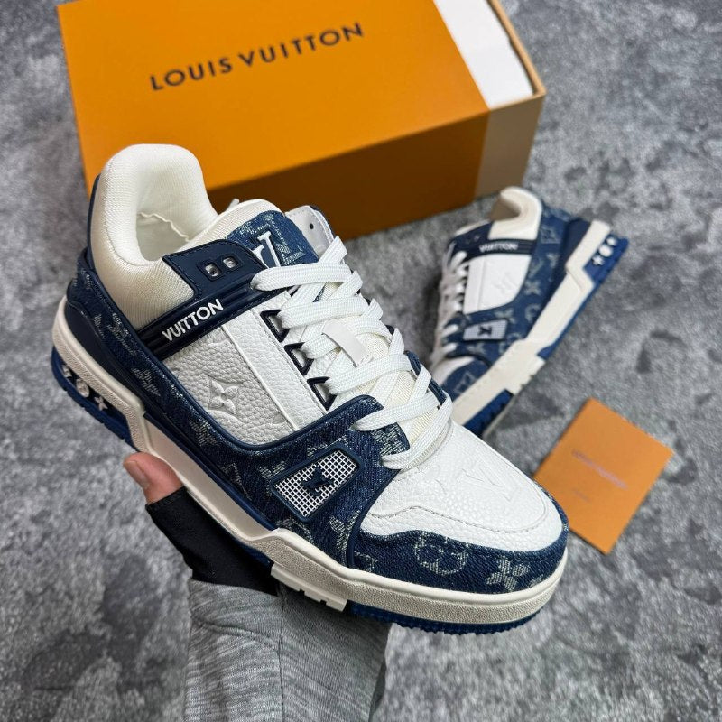 Lv trainer with box on sale sa1204