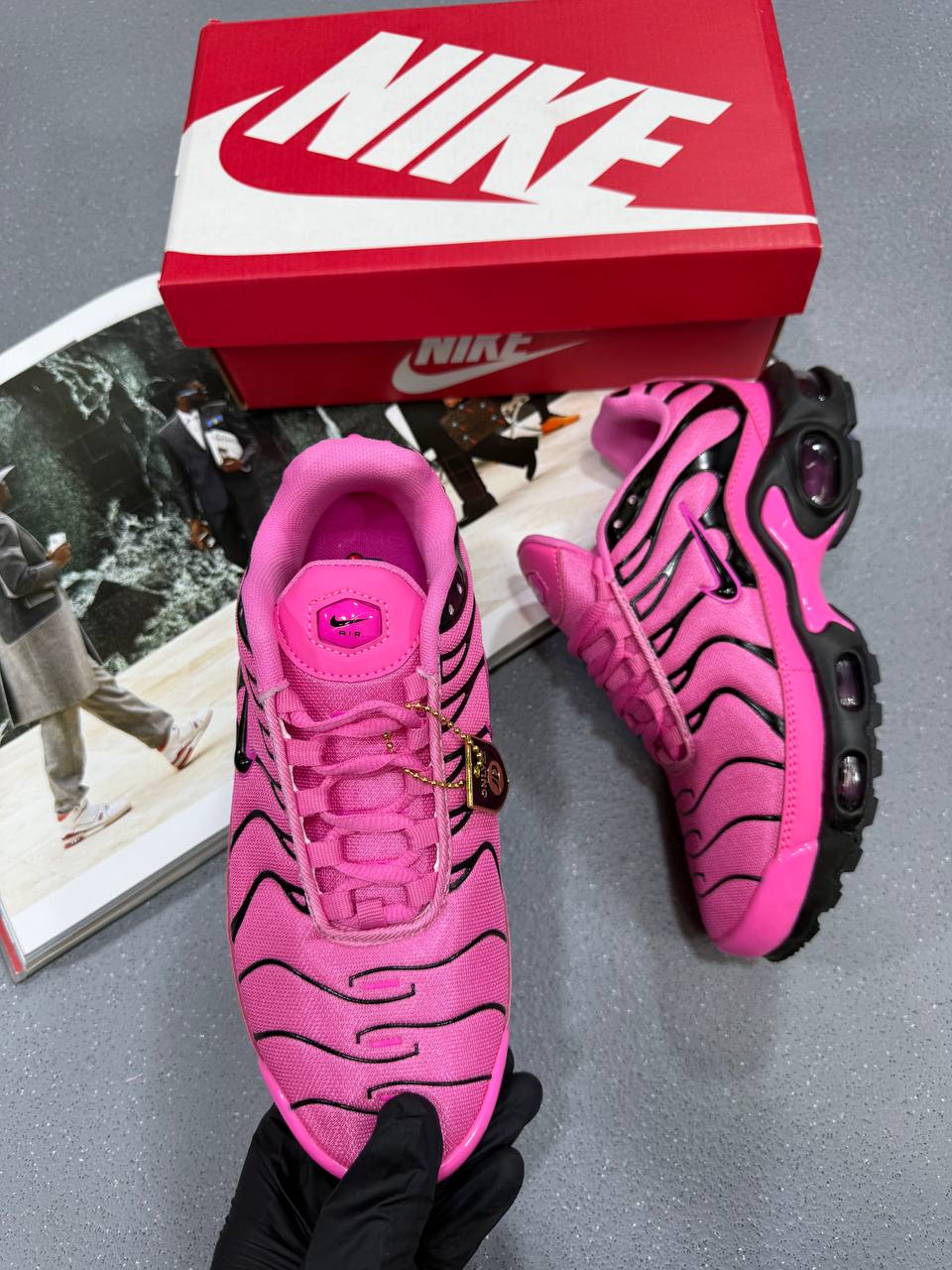 SUPER CL NIKE LADIES TN’S su0107