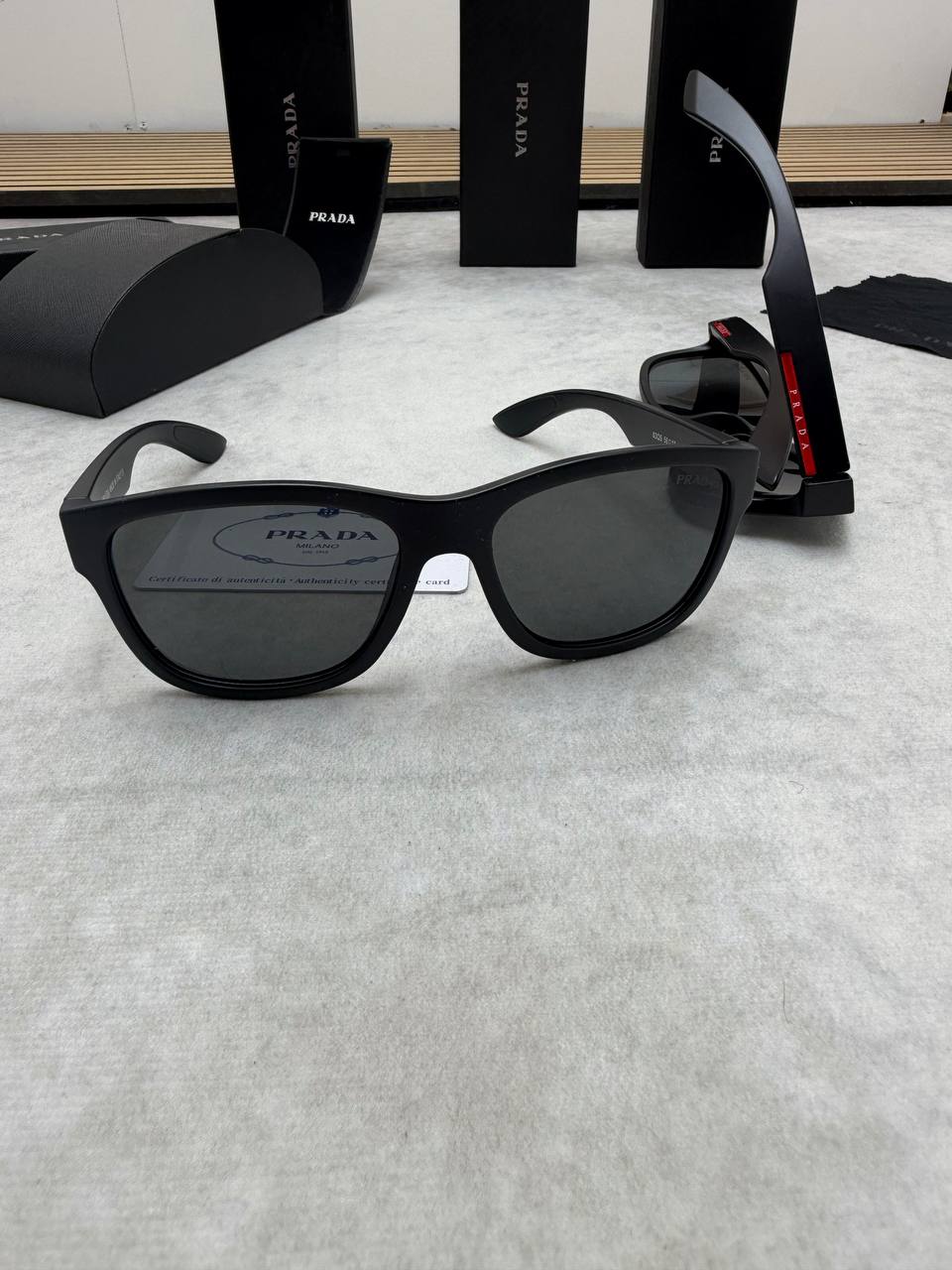 SUPER CLON MENS PRAD SUNGLASSES COME WITH BOX ETC am1804