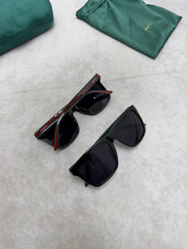 SUPER CLON MENS GUCC SUNGLASSES COME WITH BOX ETC am1804