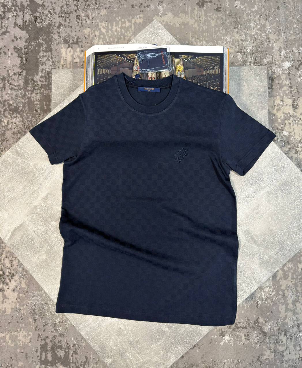 LV Tshirt aj1804
