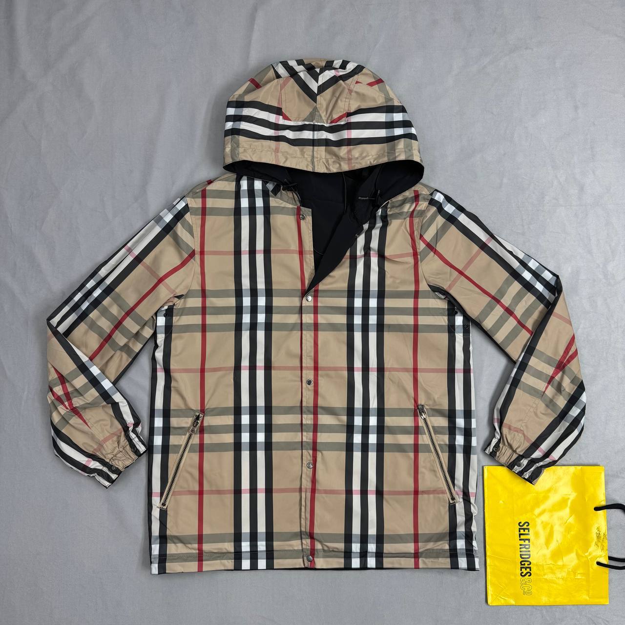 Burberr double sided jacket sa0107