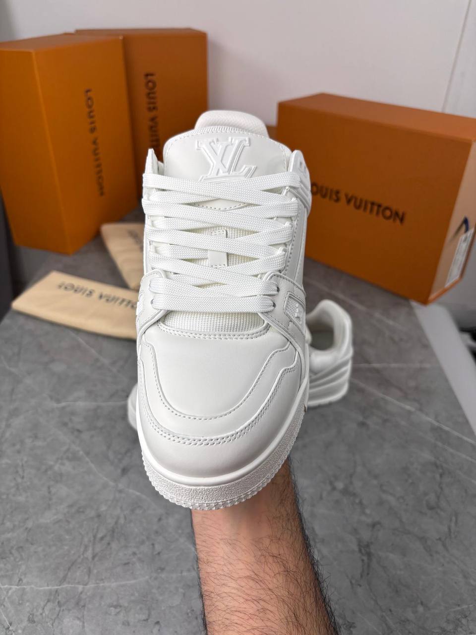 L - All 4 colours Restocked aj0107