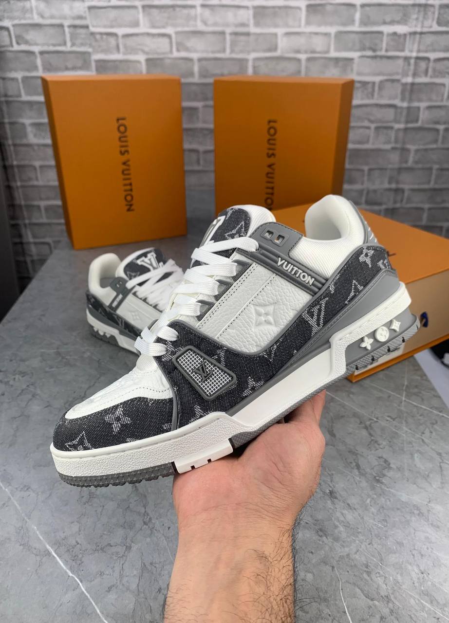 L - All 4 colours Restocked aj0107