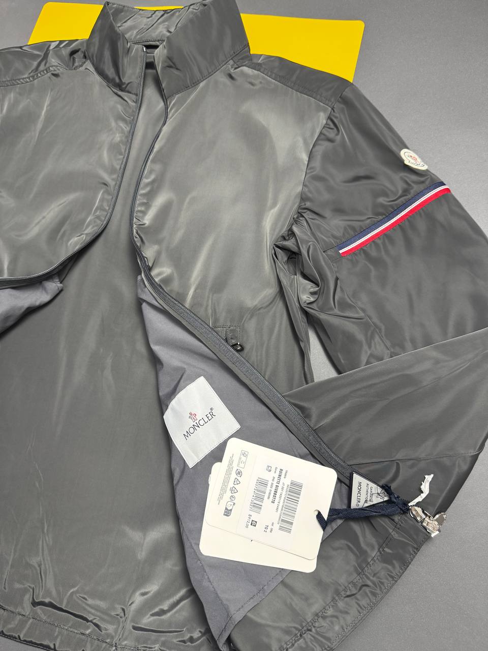 Moncle jacket na0107