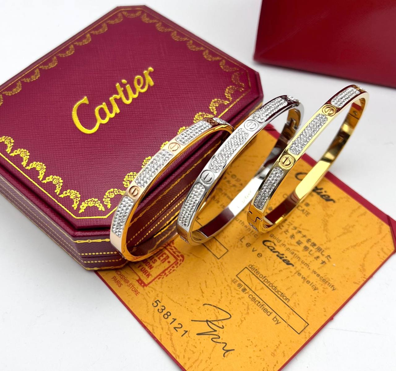 Cartieri bracelet with box and carrier bag sa0710