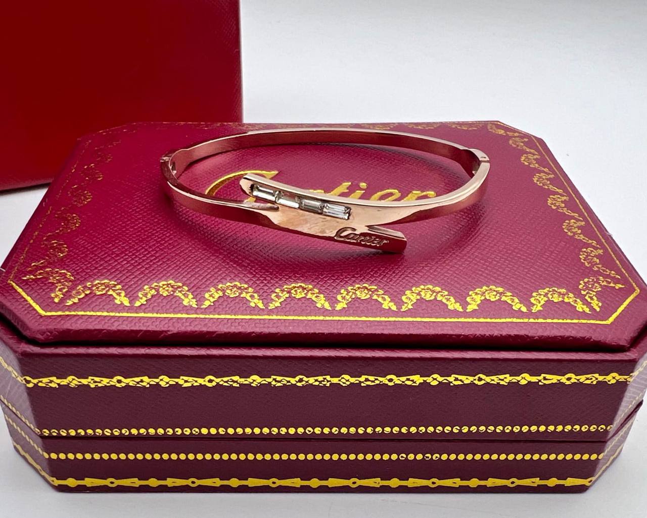 Cartieri bracelet with box and carrier bag sa0710