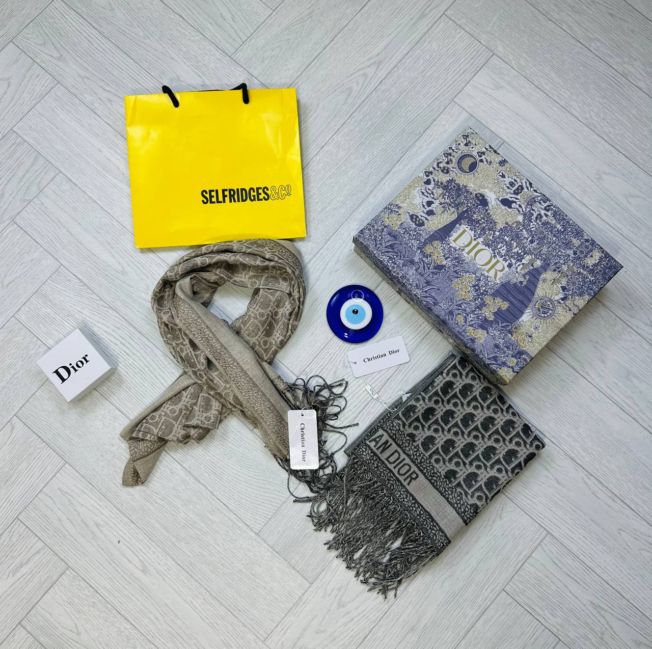 DOR SCARF 🧣 aj0710