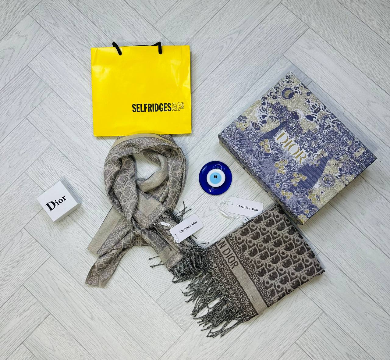 DOR SCARF 🧣 aj0710