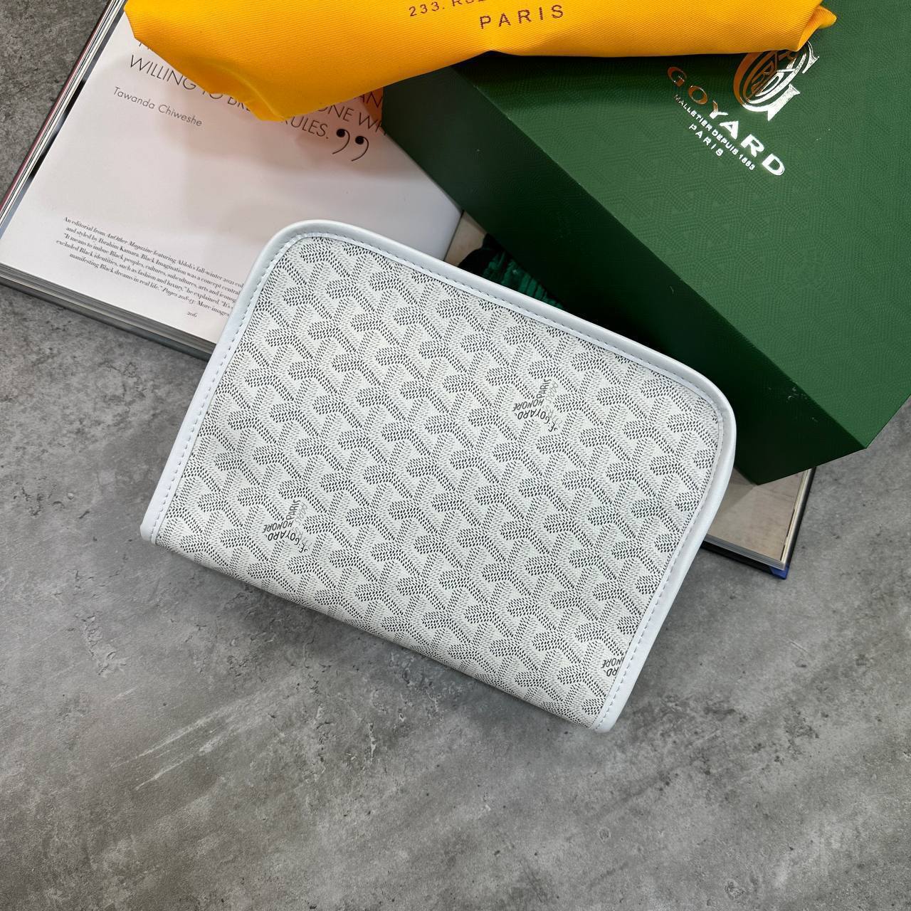 Superclon quality Goyar man bags come with full packing ha2104