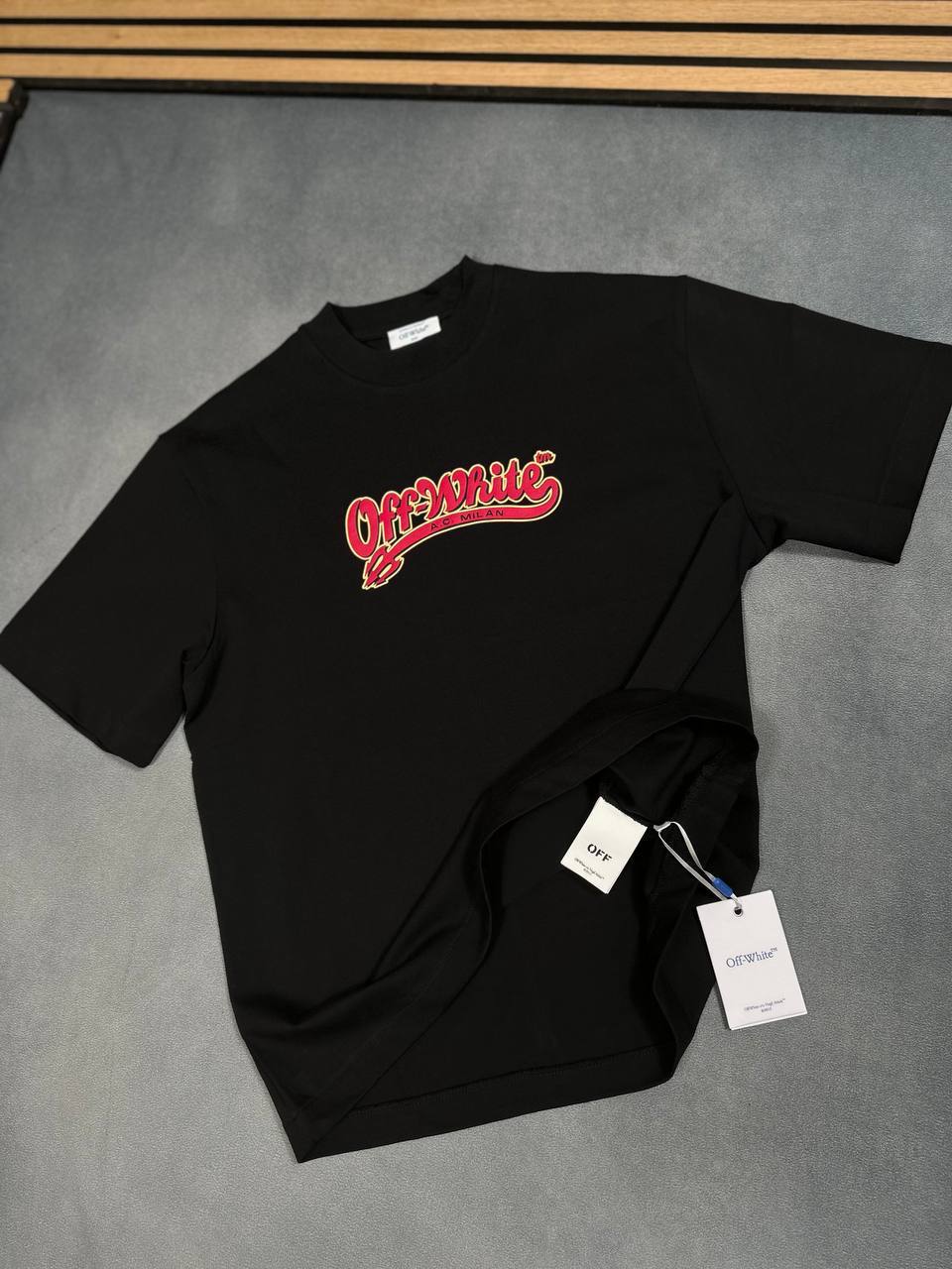 SUPER CL OFF WHITE TEE am0207