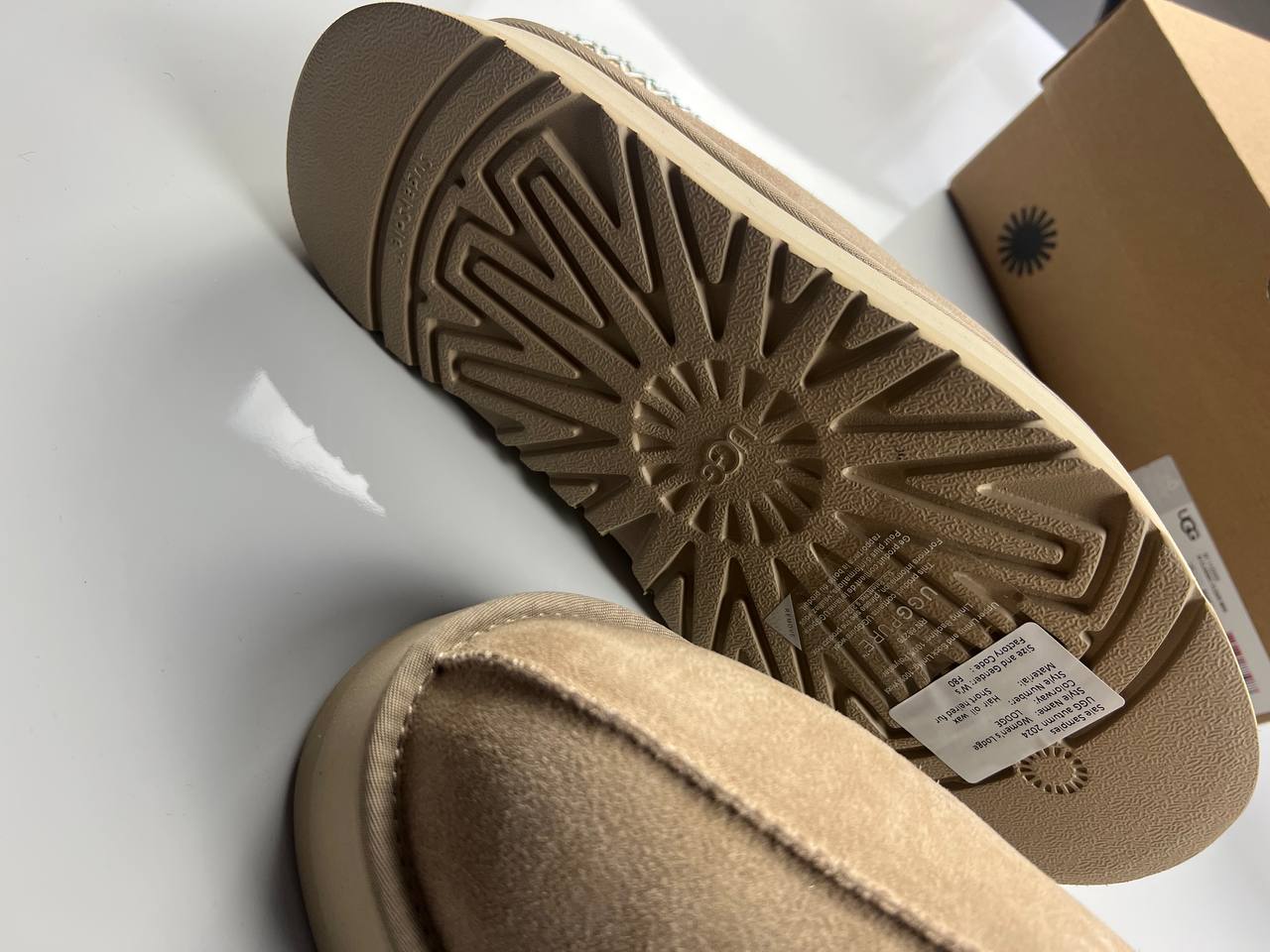 Ugg slippers High Quality have nice box paper works su0510