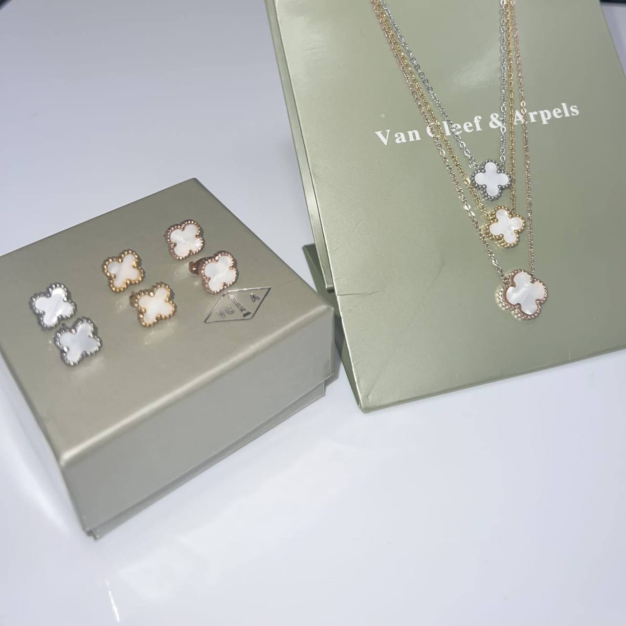 Van clefe necklace and earring set with box and carrier bag sa0910