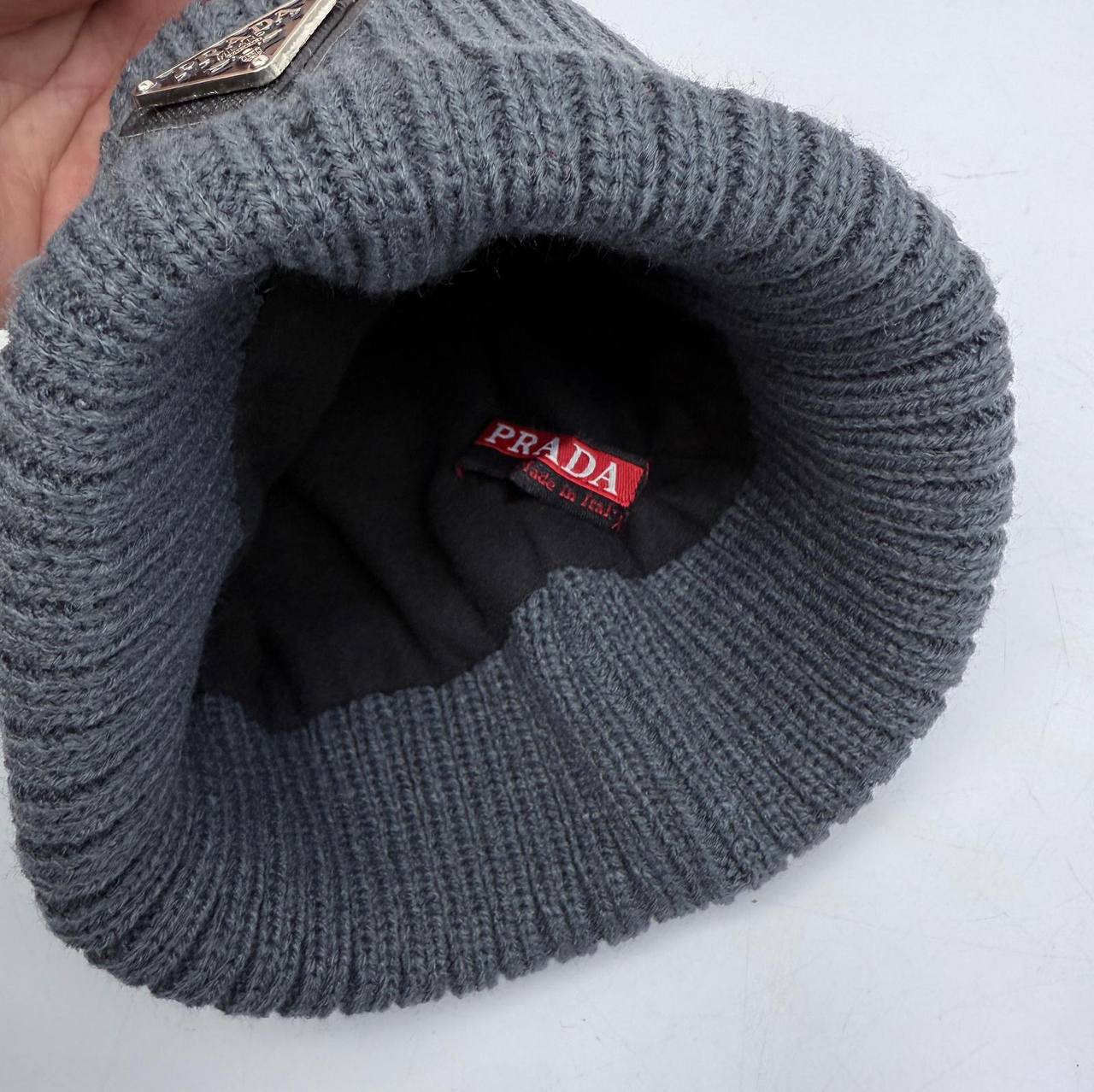 PRAD BEANIE HAT am0910