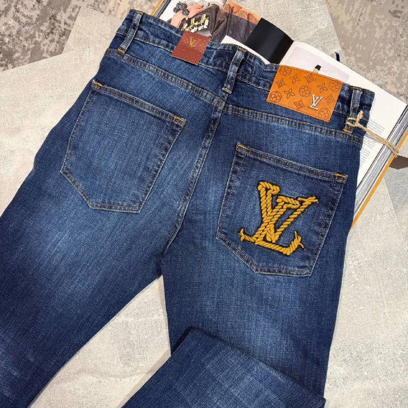 LV jeans aj2404