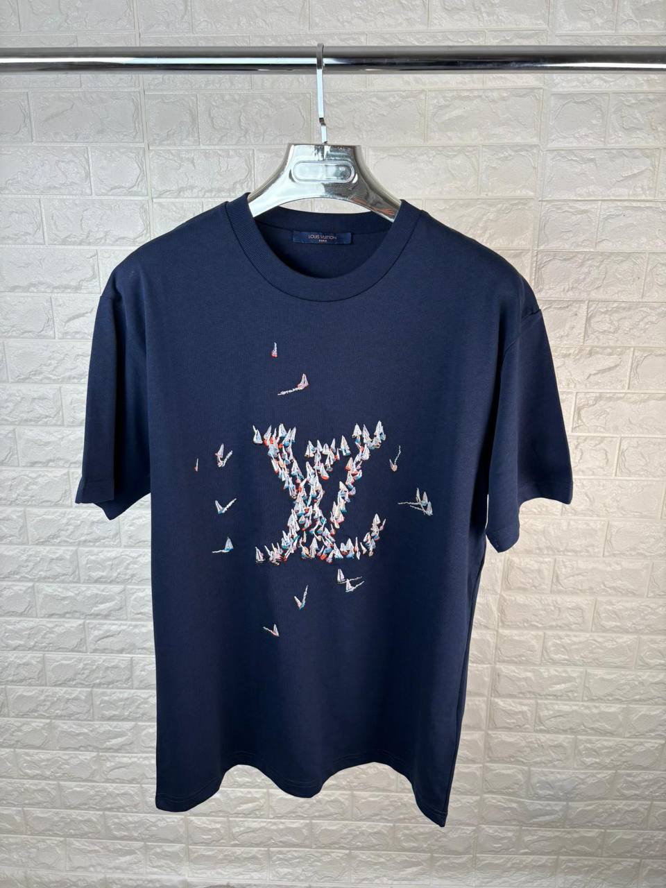L Tshirts aj1107