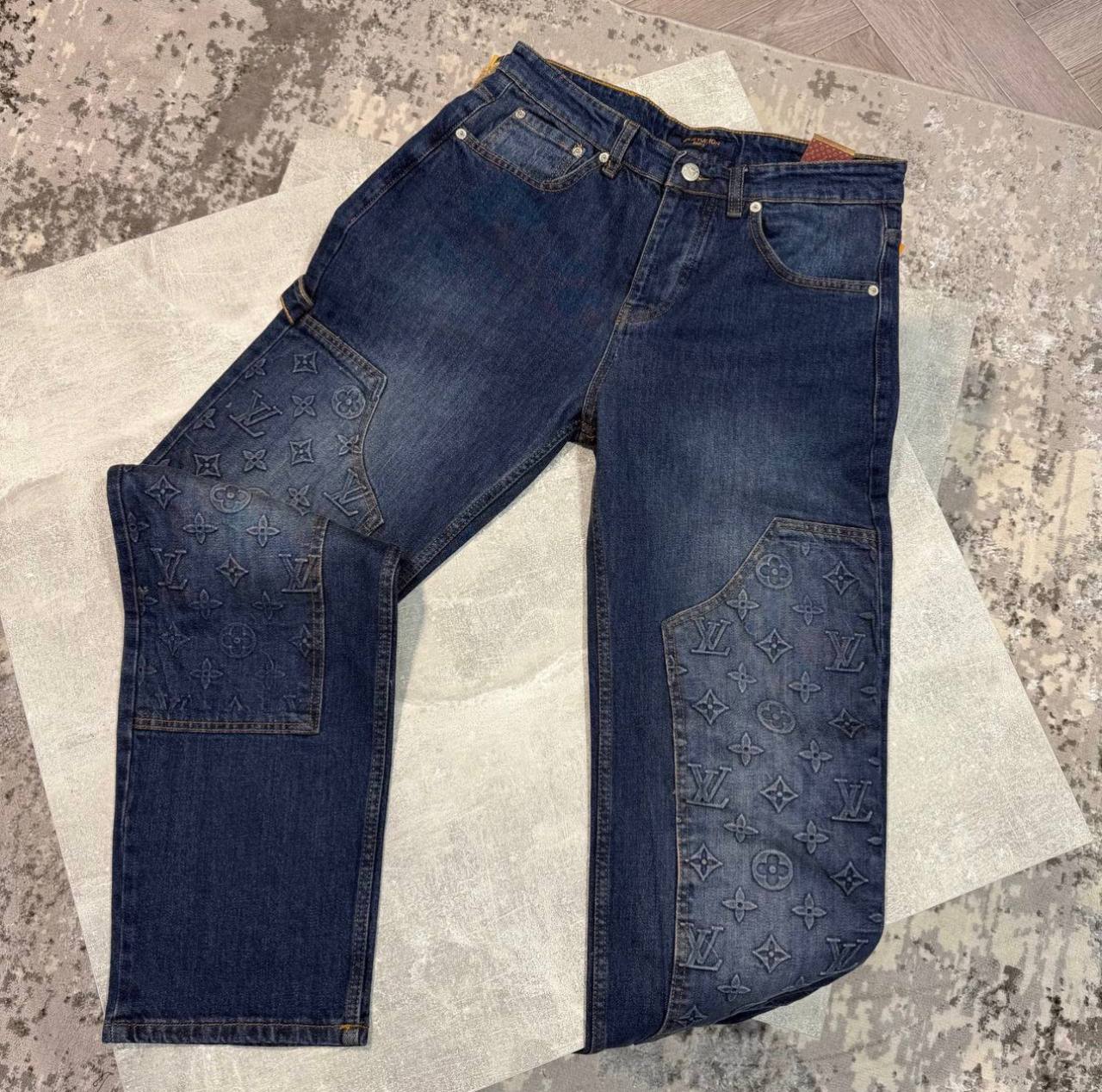 LV jeans aj2804