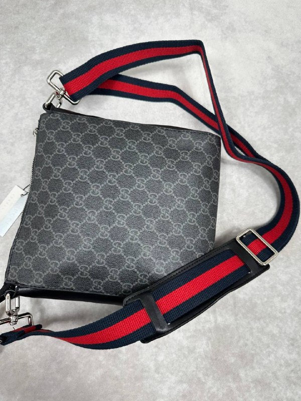 MENS GUCC BAG COME WITH DUST BAG am2904