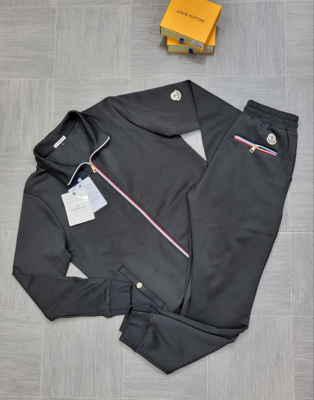 QUALITY MONCLE TRACKSUIT ak2904