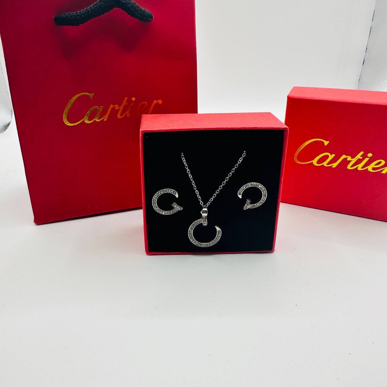 Cartie earings and necklace set with packaging to2904