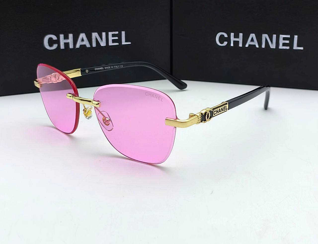 SUPER CLON CHANE SUNGLASSES COME WITH BOX ETC am0305