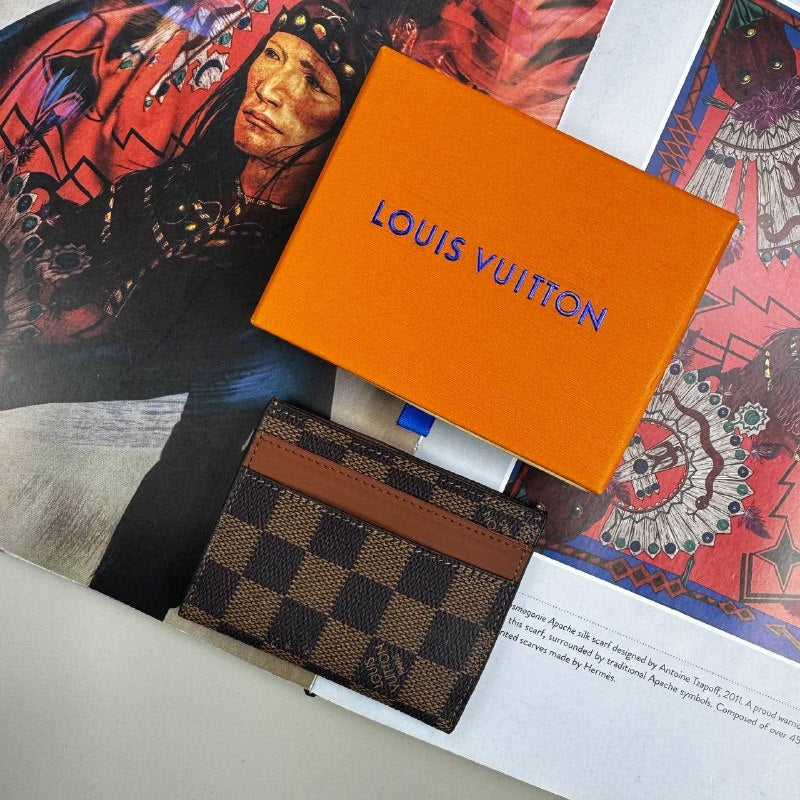 Lv card holder with box sa0305