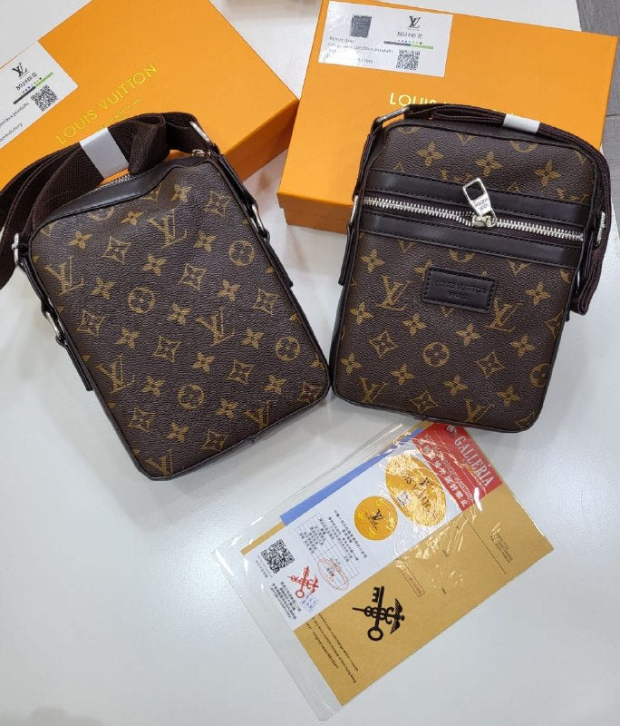 QUALITY LOUI VUITTO MUM BAG ak0505