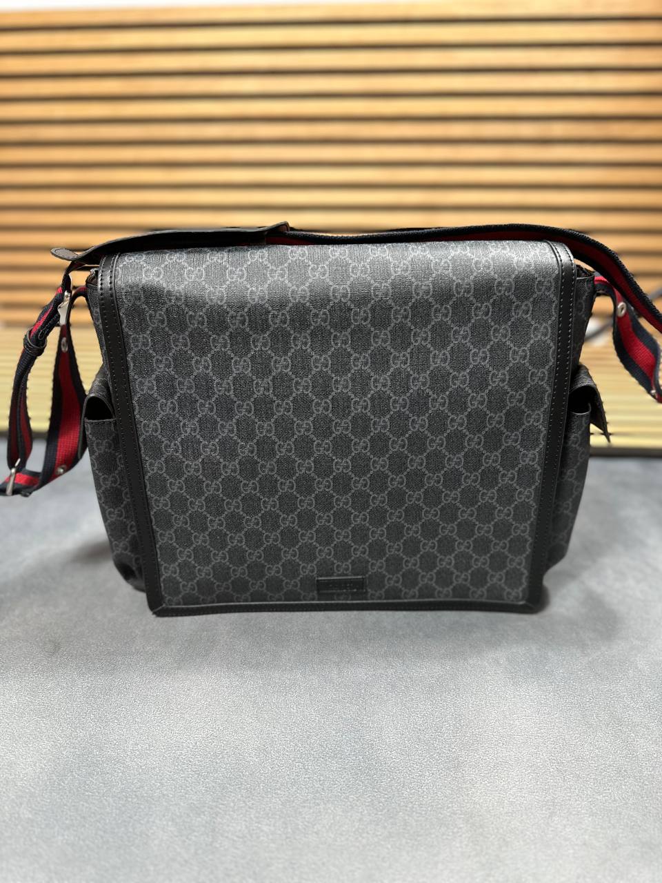 Super Clo Monogram Large Canvas am1707
