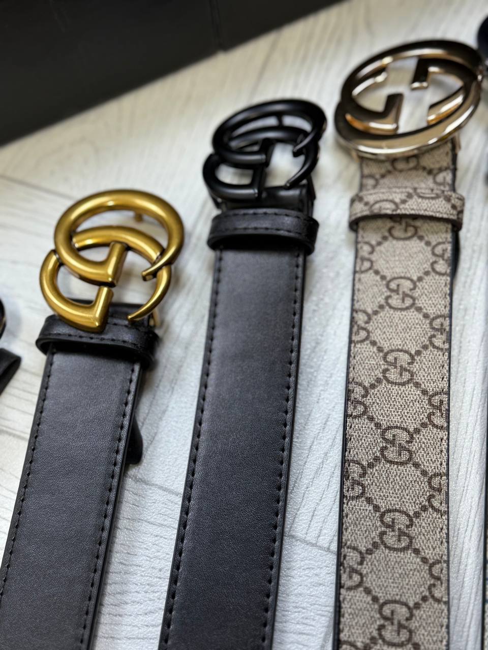 GUCC BELT COMES WITH BOX DUST BAG AND SHOPPING BAG to2410