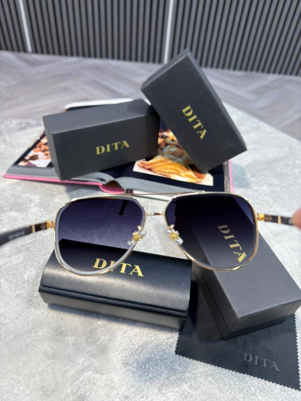 Dit Sunglasses Black aj0805