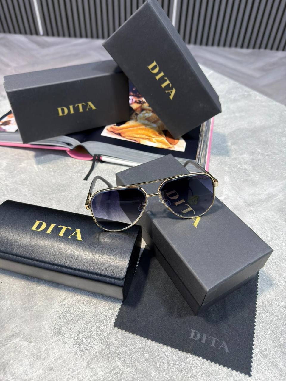 Dit Sunglasses Black aj0805