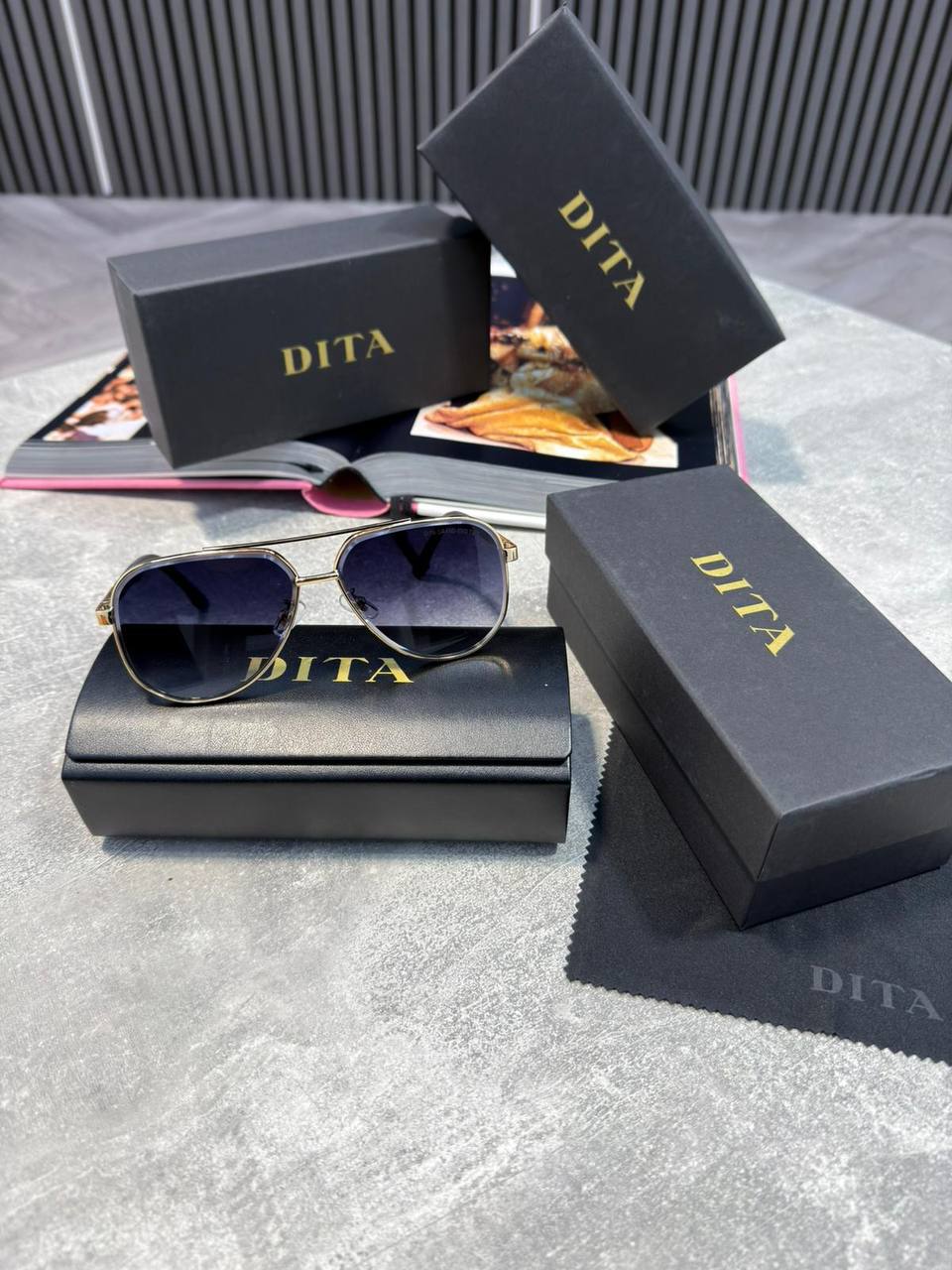Dit Sunglasses Black aj0805