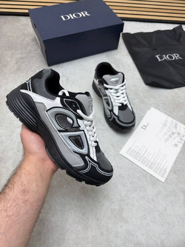 MENS DIO B30 COME WITH BOX ETC am0805