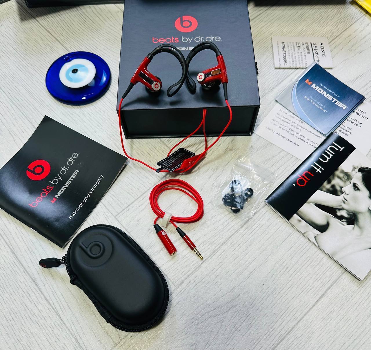 BEATS HEADPHONE available to0905